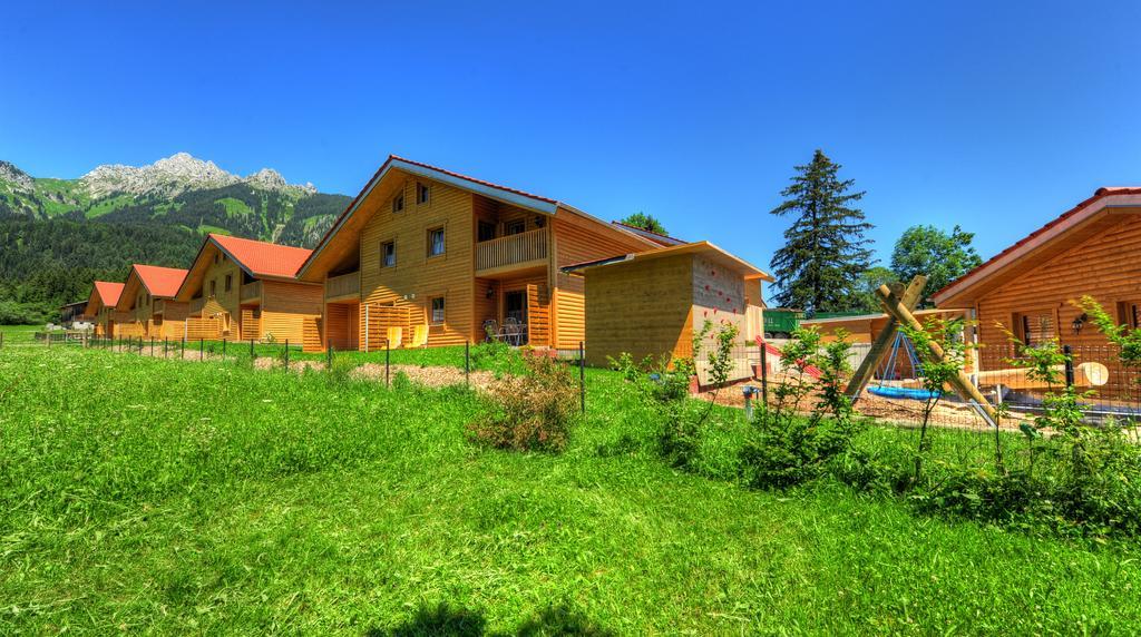 Feriendorf Am Hahnenkamm Reutte Eksteriør billede