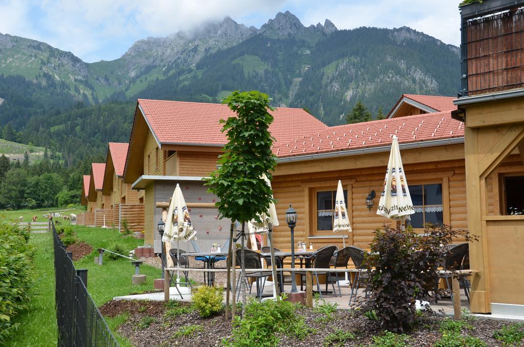 Feriendorf Am Hahnenkamm Reutte Eksteriør billede