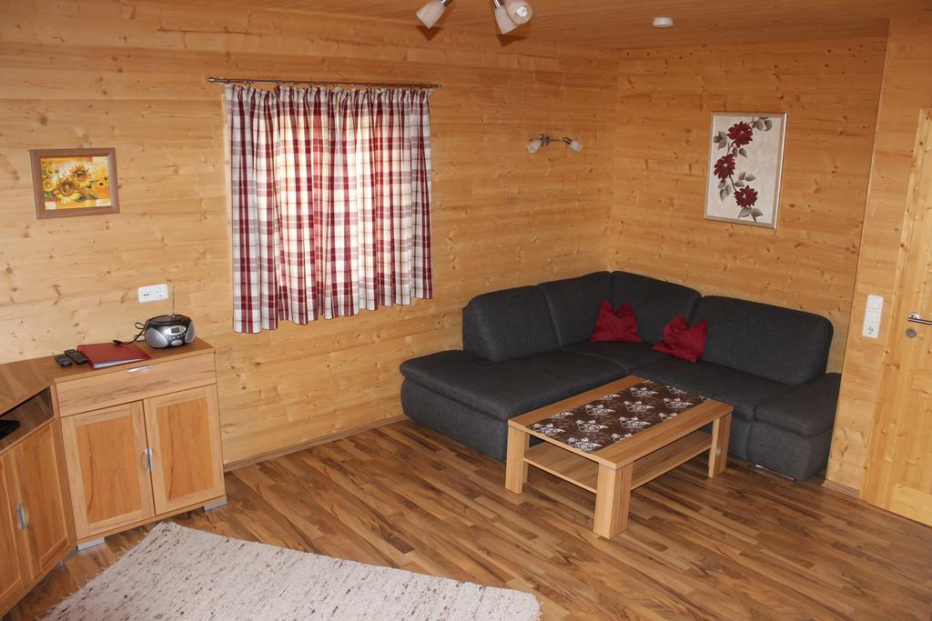Feriendorf Am Hahnenkamm Reutte Eksteriør billede